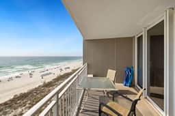 ⭐ New Luxury 1BR Beachfront Sleeps 6!