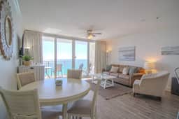 ⛱️ New Luxury 1BR Beachfront Sleeps 6! - Image 2