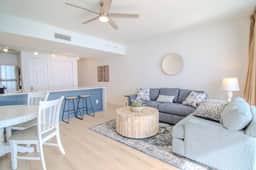 New, Beautiful & Luxurious 2/2! Sleeps 6