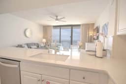 New, Beautiful & Luxurious 2/2! Sleeps 6