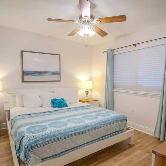⭐ New Luxury 1BR Beachfront Sleeps 6! - Image 1
