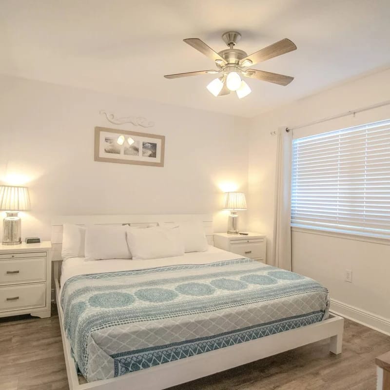 ⛱️ New Luxury 1BR Beachfront Sleeps 6!