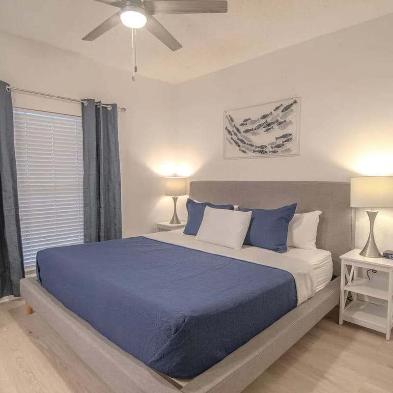 New, Beautiful & Luxurious 2/2! Sleeps 6